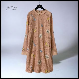 ヌメロヴェントゥーノ(N°21)の【N°21】  総レース  フラワー刺繍  襟付きワンピース  40(ひざ丈ワンピース)