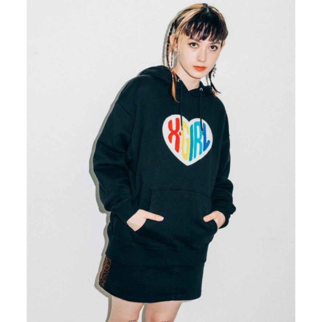 X-girl(エックスガール)の　X-girl HEART LOGO SWEAT HOODIE レディースのトップス(パーカー)の商品写真