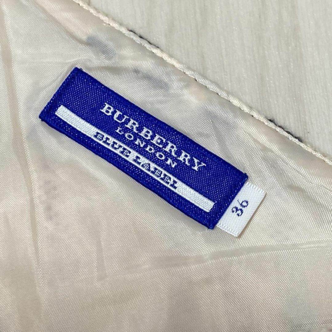 BURBERRY BLUE LABEL(バーバリーブルーレーベル)の【高級】BURBERRY バーバリー 大人気 ノバチェック タイトスカート 台形 レディースのスカート(ひざ丈スカート)の商品写真