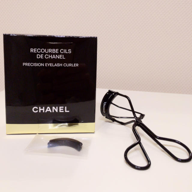 CHANEL(シャネル)のCHANEL ビューラー コスメ/美容のコスメ/美容 その他(その他)の商品写真