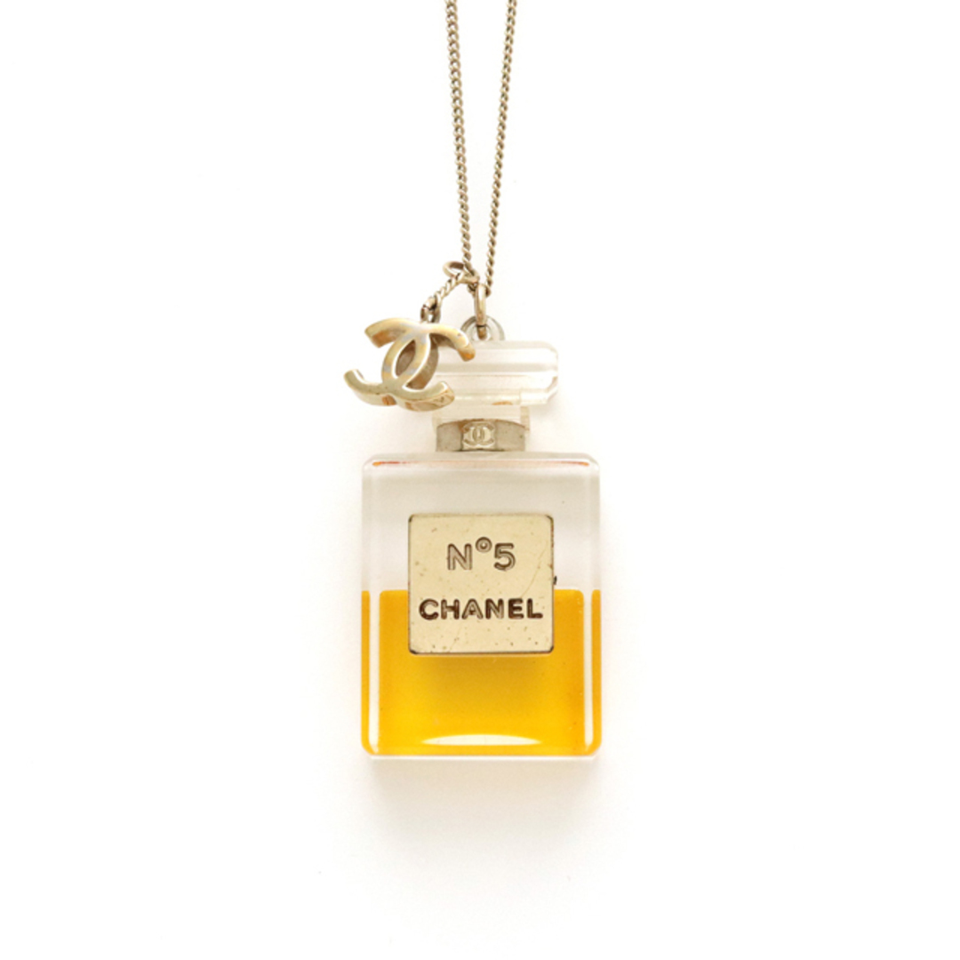 CHANEL(シャネル)のシャネル ココマーク 香水 パフューム No.5 ボトル （12400936） レディースのアクセサリー(ネックレス)の商品写真