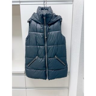 ZARA - ZARAダウンベストの通販 by みこ's shop|ザラならラクマ ZARA - ZARAダウンベストの通販 by みこ's shop|ザラならラクマ