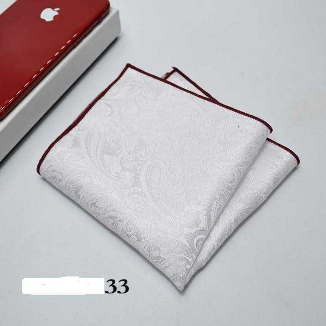 ホワイトペイズリー  赤縁 ハンカチーフ メンズのファッション小物(ハンカチ/ポケットチーフ)の商品写真