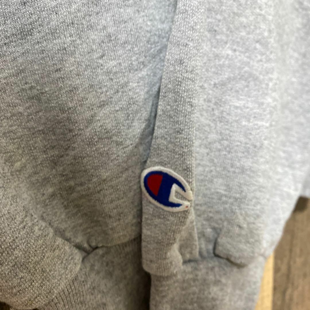 Champion(チャンピオン)のチャンピオン メンズ グレー S カレッジロゴ USA古着 長袖 Tシャツ メンズのトップス(Tシャツ/カットソー(七分/長袖))の商品写真