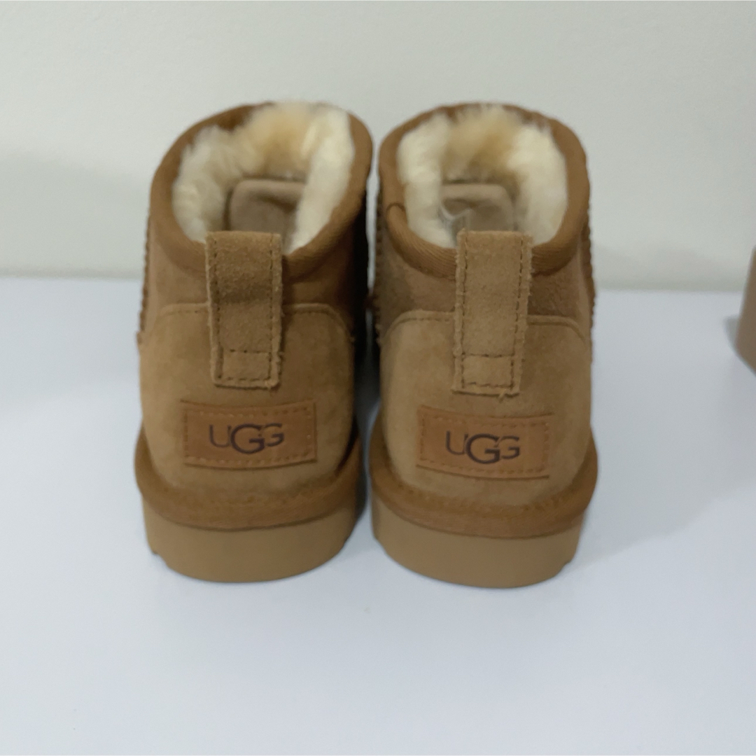 UGG(アグ)のUGG Classic Ultra Mini (CHESTNUT)  24 レディースの靴/シューズ(ブーツ)の商品写真