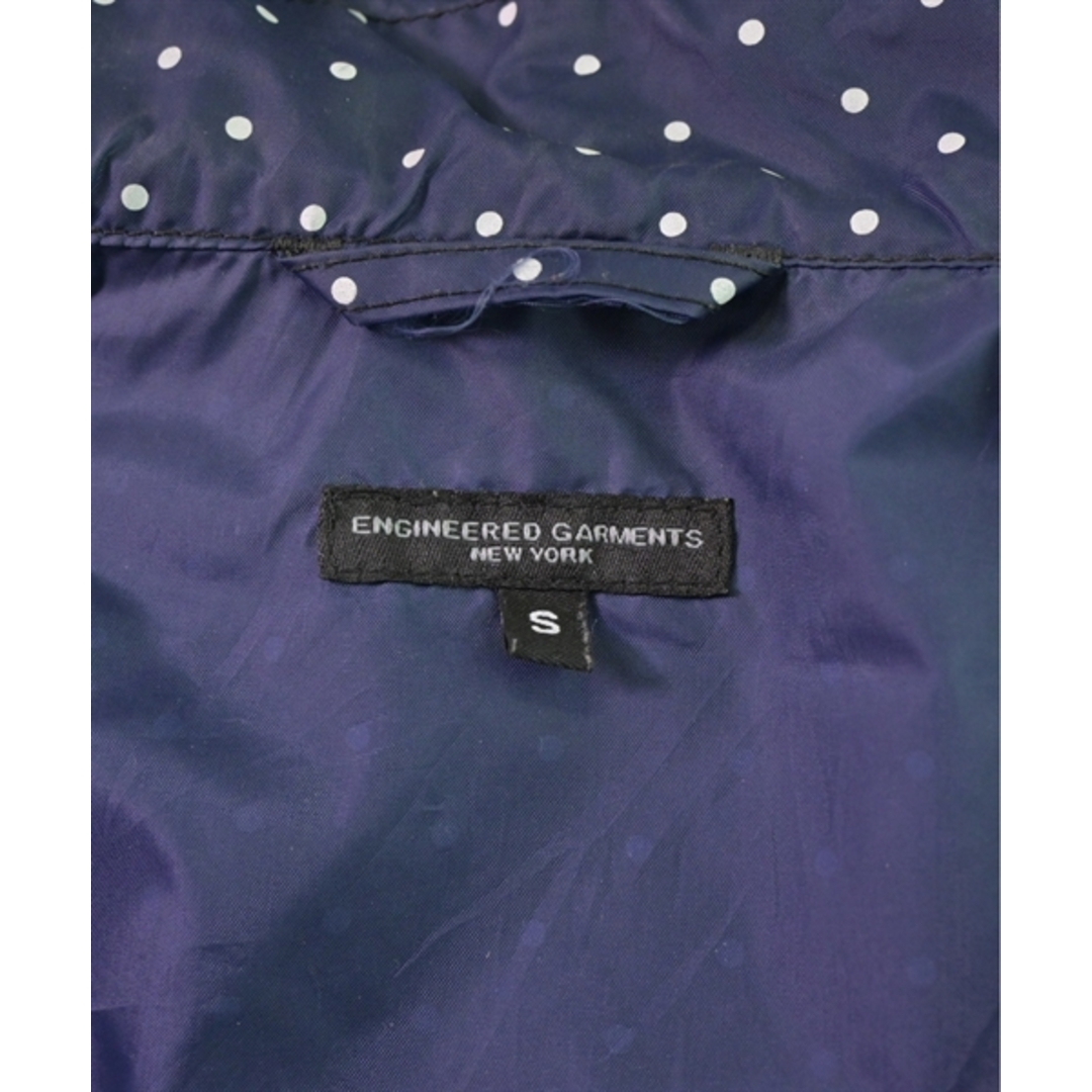 Engineered Garments(エンジニアードガーメンツ)のEngineered Garments コート（その他） S 紺x白(ドット) 【古着】【中古】 メンズのジャケット/アウター(その他)の商品写真