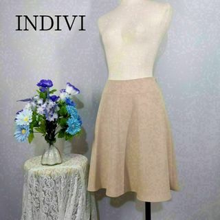 インディヴィ(INDIVI)のINDIVI　美品　ひざ丈スカート　44号 肌色系　Ｌサイズ(ひざ丈スカート)