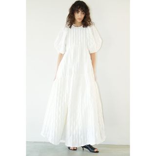 クラネ(CLANE)のCLANE BOMB ONEPIECE WHITE 2(ロングワンピース/マキシワンピース)