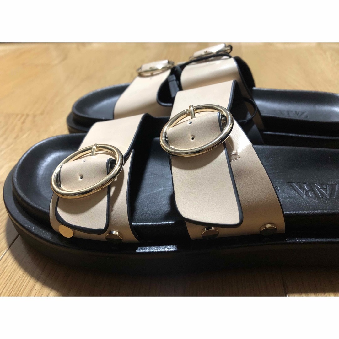 ZARA(ザラ)のZARA ダブルベルト　サンダル　36 新品　完売 レディースの靴/シューズ(サンダル)の商品写真
