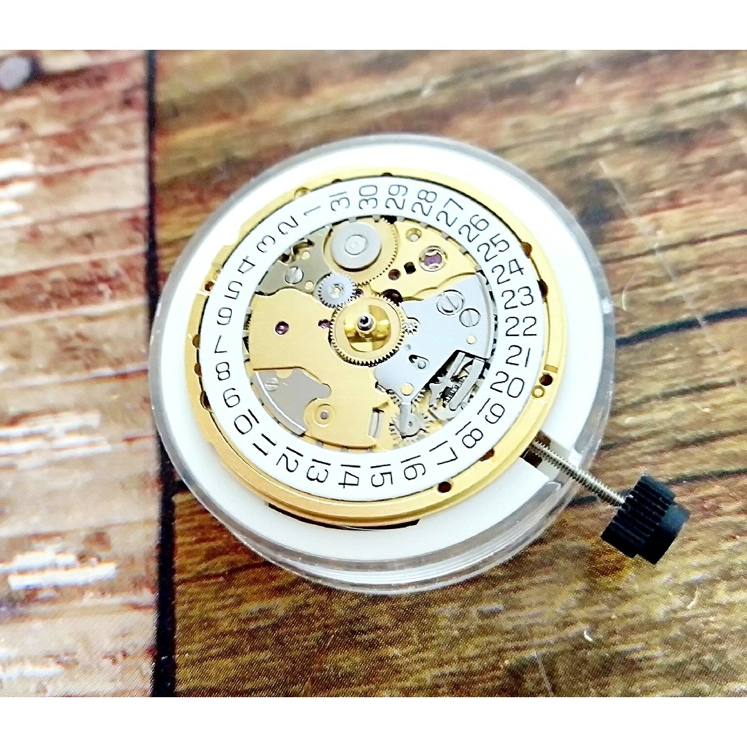Gucci(グッチ)の匿名配送】GUCCI グッチ ETA2892  自動巻き  機械式時計 未使用 メンズの時計(腕時計(アナログ))の商品写真