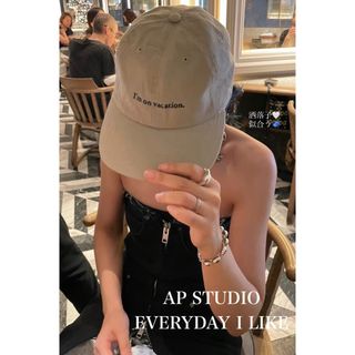 アパルトモンドゥーズィエムクラス(L'Appartement DEUXIEME CLASSE)のAP STUDIO★EVERYDAY I LIKE LOGO CAP (キャップ)