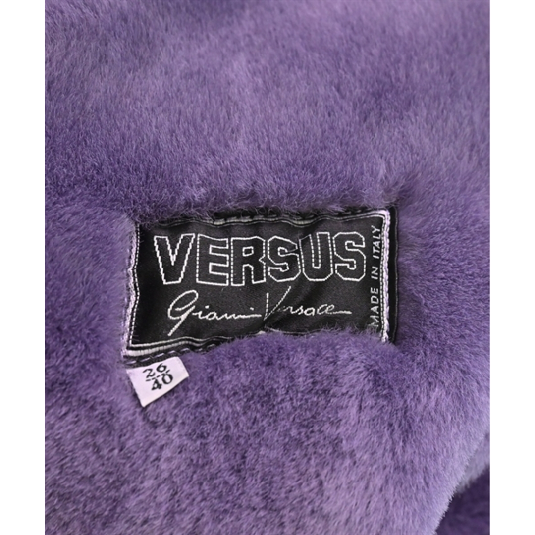 VERSUS(ヴェルサス)のVERSUS ヴェルサス コート（その他） F 紫 【古着】【中古】 レディースのジャケット/アウター(その他)の商品写真