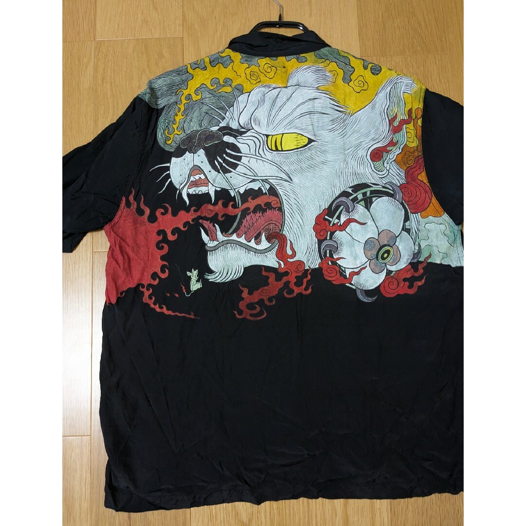 Design Tshirts Store graniph(グラニフ)のグラニフ　石黒亜矢子　ねこかしゃ　レーヨン　オープンカラー　半袖シャツ　L メンズのトップス(シャツ)の商品写真