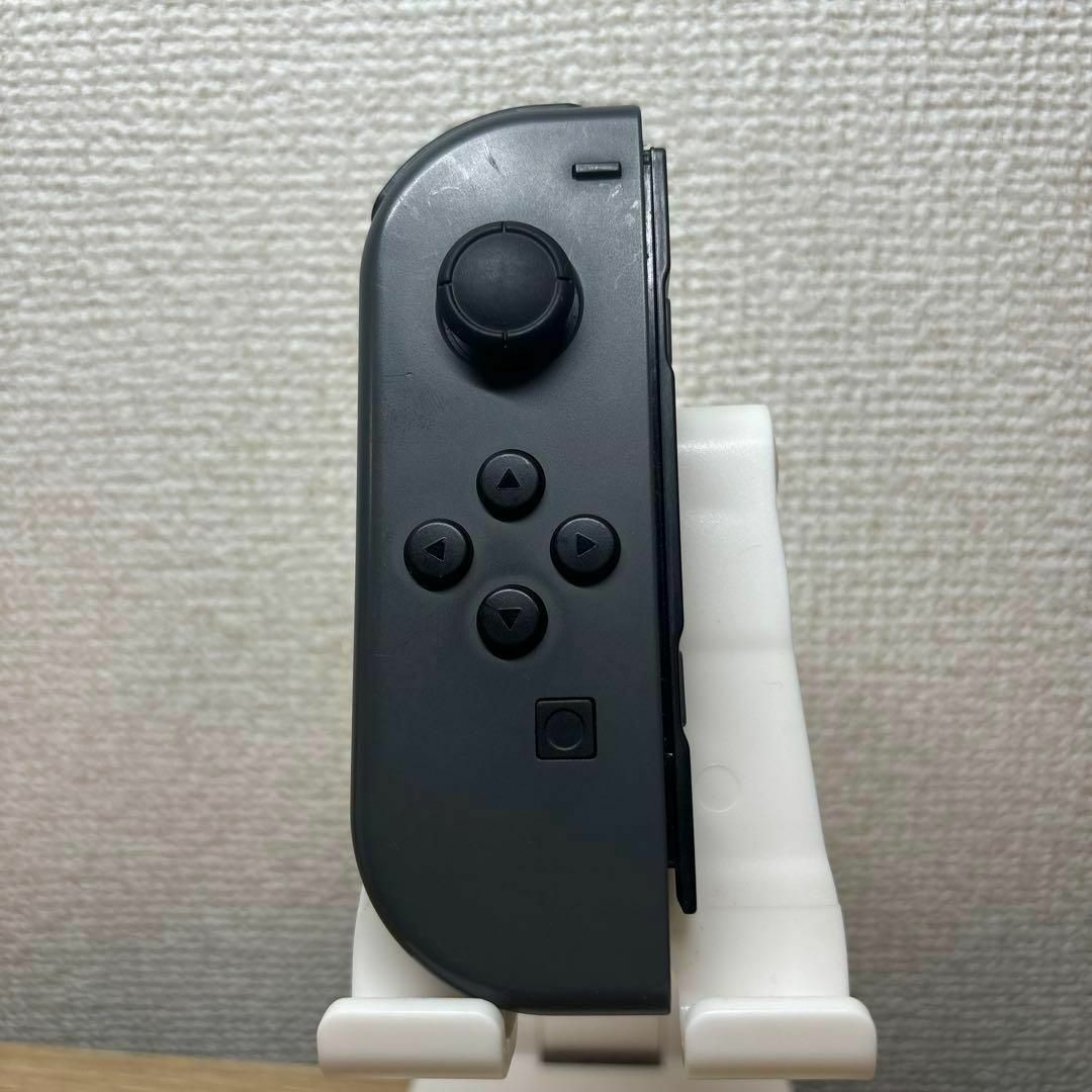 【動作確認済み】JOY-CON (L) グレージョイコン左 エンタメ/ホビーのゲームソフト/ゲーム機本体(家庭用ゲーム機本体)の商品写真