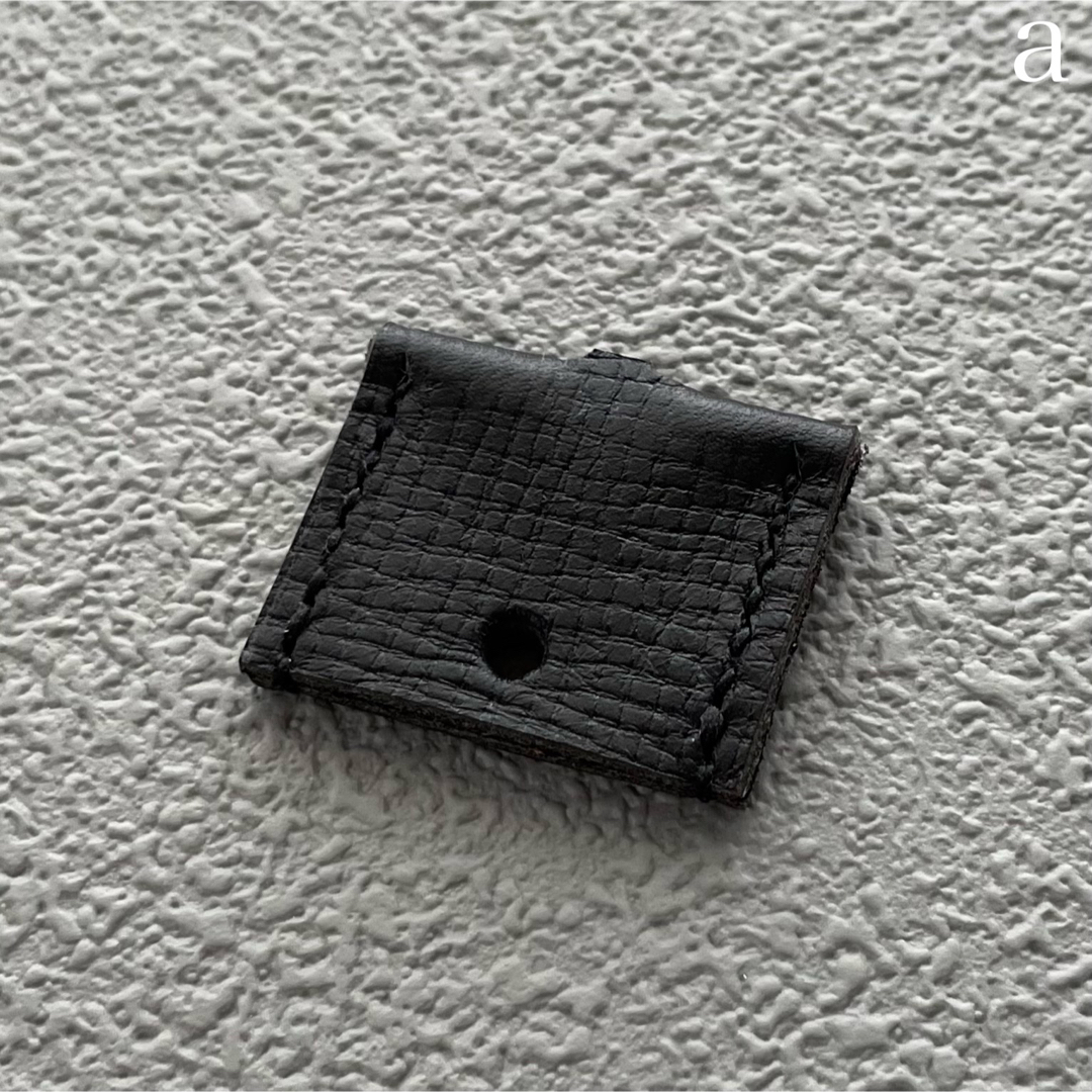 レザー キーカバー ハンドメイド 革 本革 革小物 黒 ブラック a レディースのファッション小物(キーケース)の商品写真