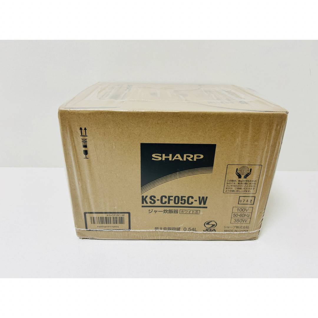 SHARP(シャープ)のSHARP マイコンジャー炊飯器 KS-CF05C-W スマホ/家電/カメラの調理家電(炊飯器)の商品写真
