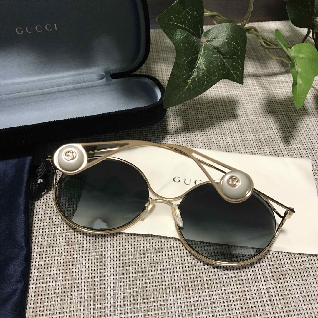 Gucci(グッチ)のGUCCI グッチ サングラス ケース付き 美品 レディースのファッション小物(サングラス/メガネ)の商品写真