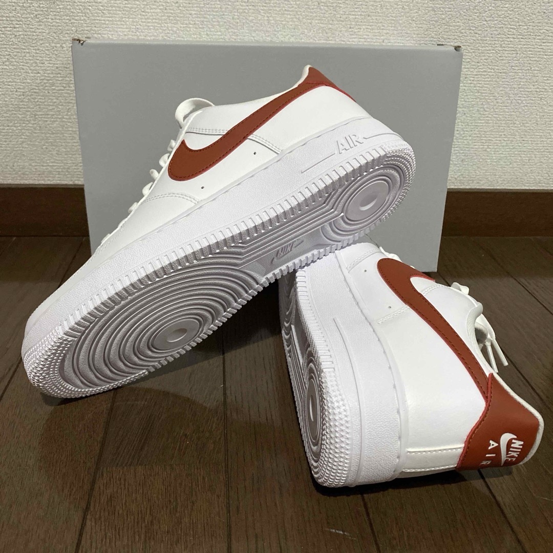 NIKE(ナイキ)のセール【27.5cm】新品ナイキNIKEエアフォース1AF1Air Force メンズの靴/シューズ(スニーカー)の商品写真