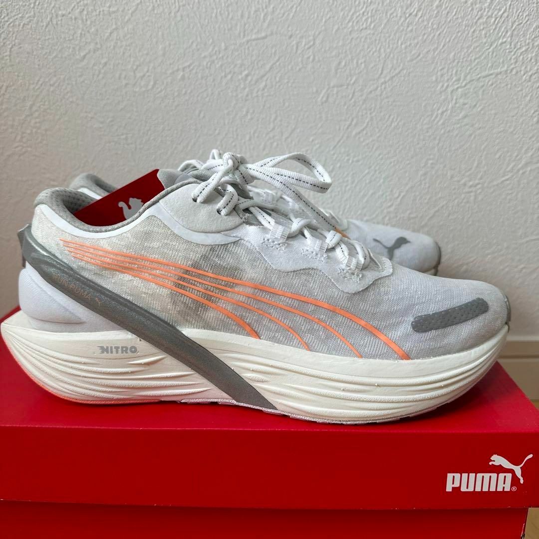 PUMA(プーマ)の新品　PUMA ランダブルエックス ニトロ レディース　ランニング　靴　24.5 レディースの靴/シューズ(スニーカー)の商品写真