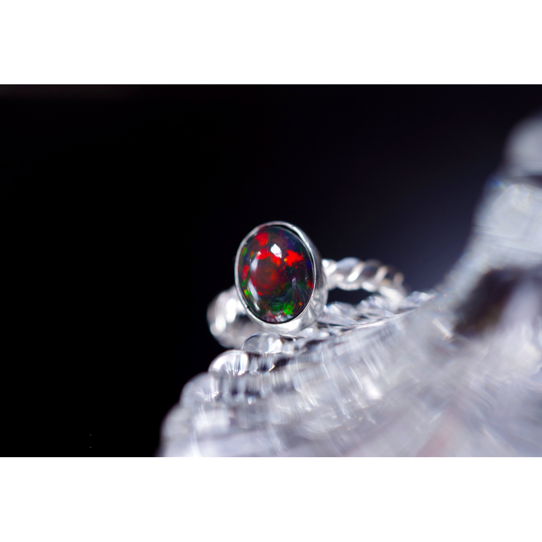 NEW ☆ 新作 ☆『Black Opal』世界でひとつの天然石リングsv925 レディースのアクセサリー(リング(指輪))の商品写真