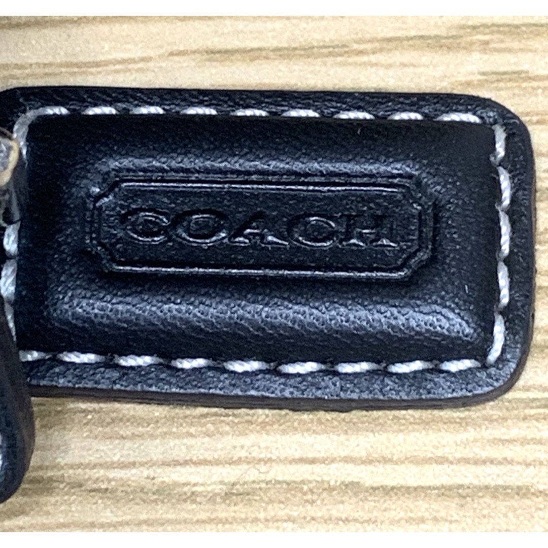 COACH(コーチ)のcoach ポーチ　オプティック・シグネチャー　ブラウン レディースのファッション小物(ポーチ)の商品写真