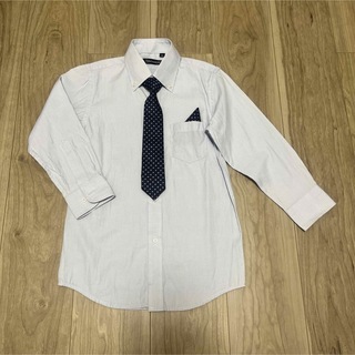 カッターシャツ　120㎝　白水色　ストライプ　ネクタイ付　フォーマル(ドレス/フォーマル)