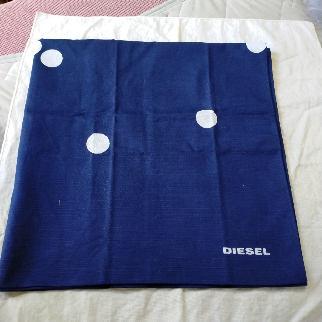 DIESEL(ディーゼル)のディーゼル　風呂敷　新品　ノベルティ エンタメ/ホビーのコレクション(ノベルティグッズ)の商品写真