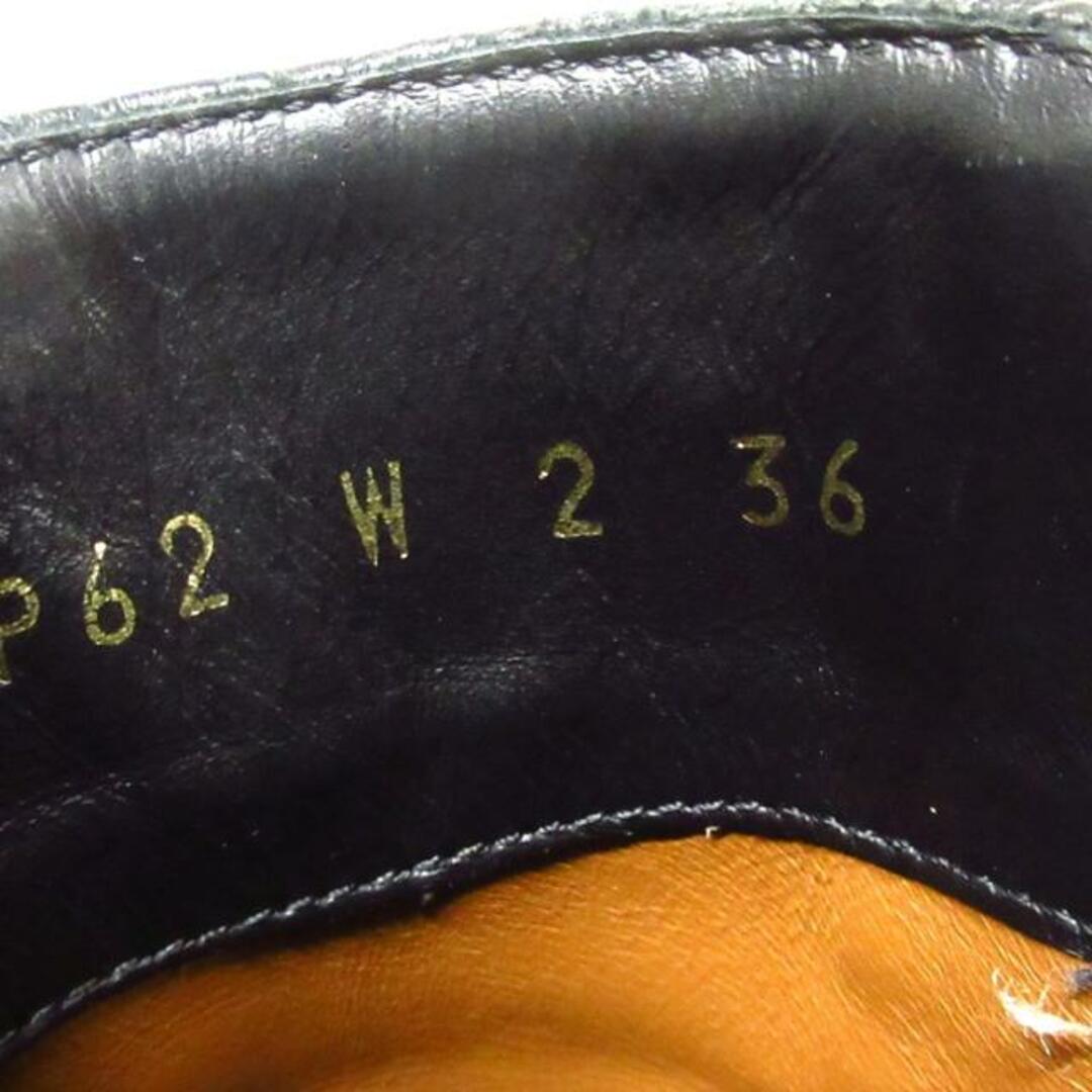 valentino garavani(ヴァレンティノガラヴァーニ)のVALENTINOGARAVANI(バレンチノガラバーニ) ショートブーツ 36 レディース ロックスタッズ 黒 レザー レディースの靴/シューズ(ブーツ)の商品写真