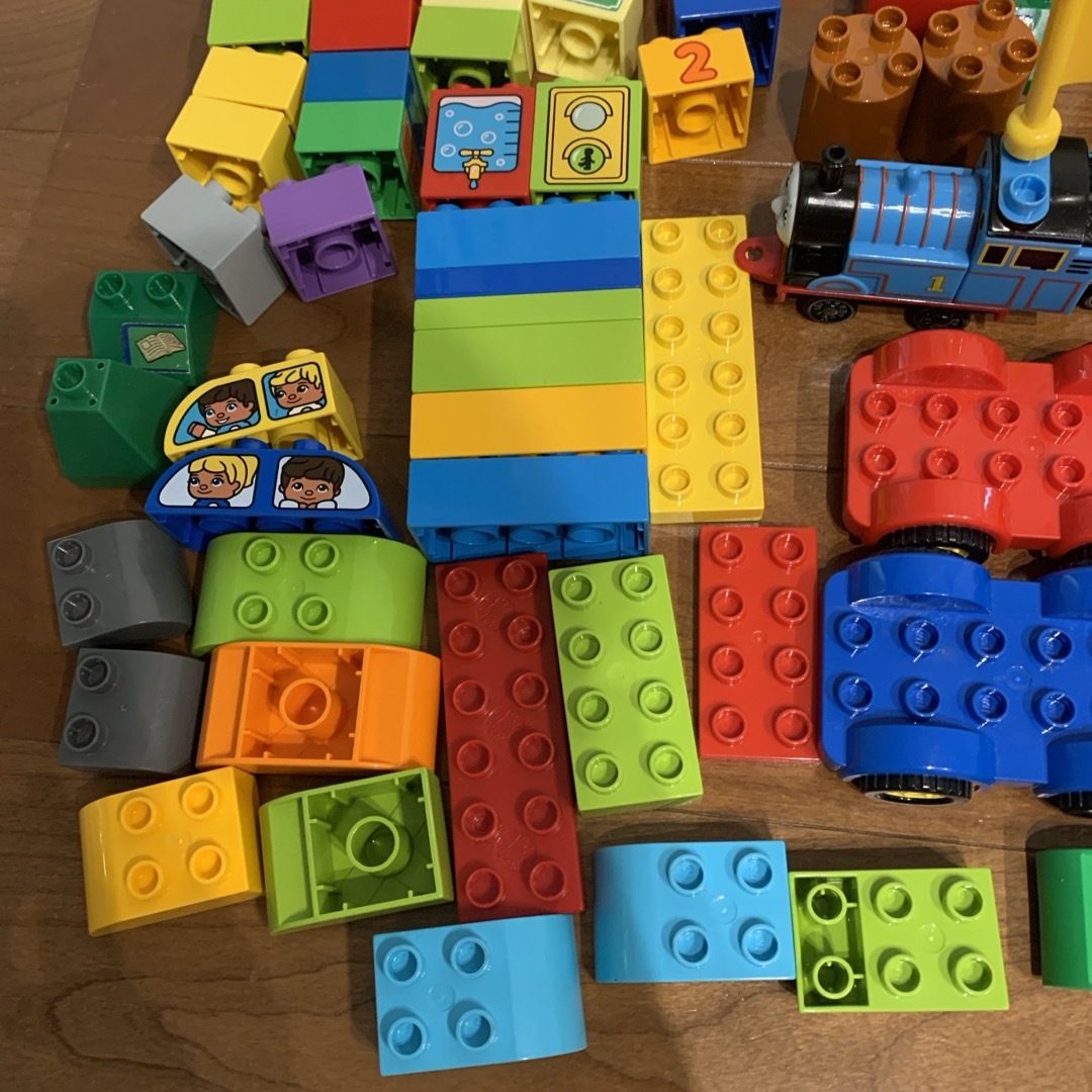Lego(レゴ)のLEGO デュプロ　トーマス　消防車 キッズ/ベビー/マタニティのおもちゃ(知育玩具)の商品写真