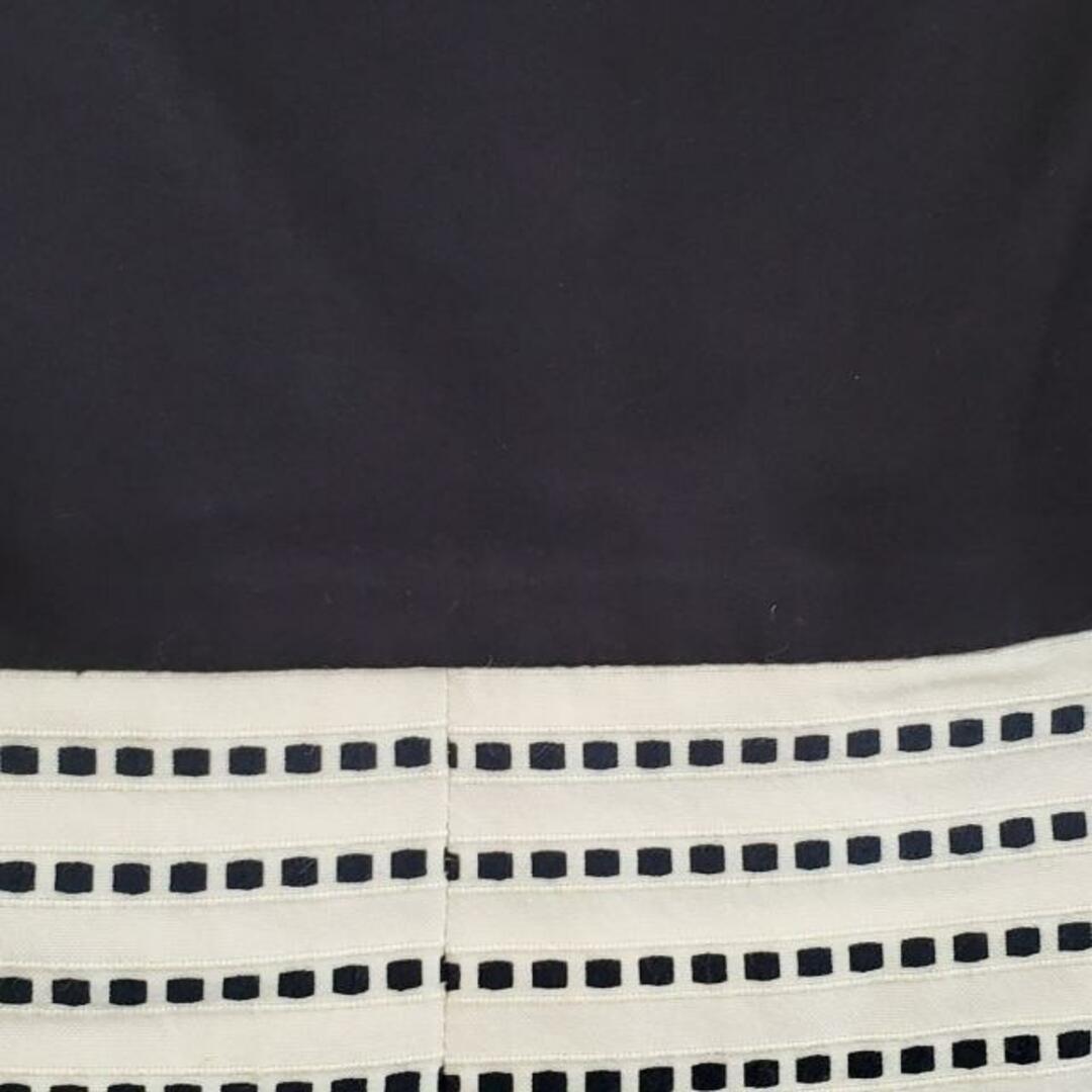 PAULE KA(ポールカ)のPAULEKA(ポールカ) ワンピーススーツ レディース美品  - 白×黒 レディースのフォーマル/ドレス(スーツ)の商品写真