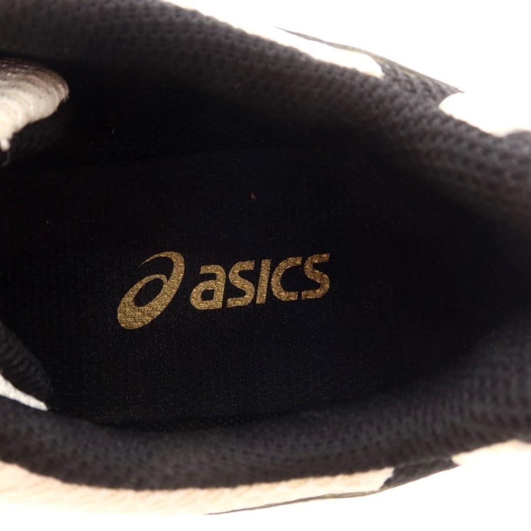 asics(アシックス)の【中古】【未使用】アシックス asics CALCETTO WD4 フットボールシューズ スニーカー ホワイトxゴールド【サイズ26cm】【メンズ】 メンズの靴/シューズ(スニーカー)の商品写真