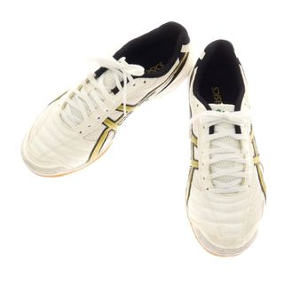 アシックス(asics)の【中古】【未使用】アシックス asics CALCETTO WD4 フットボールシューズ スニーカー ホワイトxゴールド【サイズ26cm】【メンズ】(スニーカー)