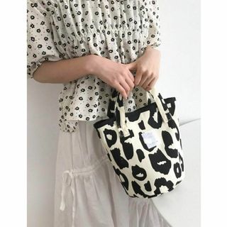 【値下げ】通学通勤　ヒョウ柄   ミニトート　ショルダーバッグ　上品(ハンドバッグ)