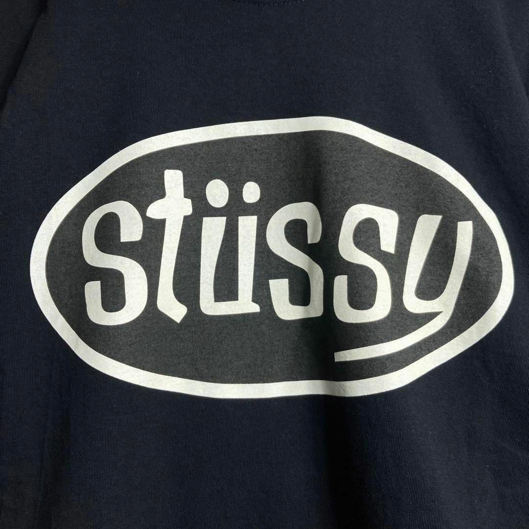 STUSSY(ステューシー)の【人気Lサイズ】ステューシー　両面ビッグプリントロゴ入り定番カラーTシャツ メンズのトップス(Tシャツ/カットソー(半袖/袖なし))の商品写真
