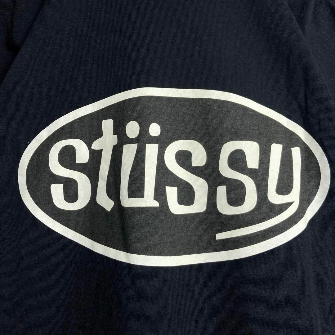 STUSSY(ステューシー)の【人気Lサイズ】ステューシー　両面ビッグプリントロゴ入り定番カラーTシャツ メンズのトップス(Tシャツ/カットソー(半袖/袖なし))の商品写真