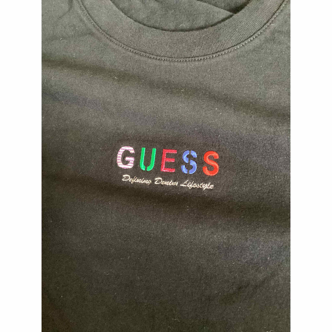 GUESS(ゲス)の新品未使用タグ付き　定価4290円　GUESS   ゲス　男女兼用　Tシャツ レディースのトップス(Tシャツ(半袖/袖なし))の商品写真