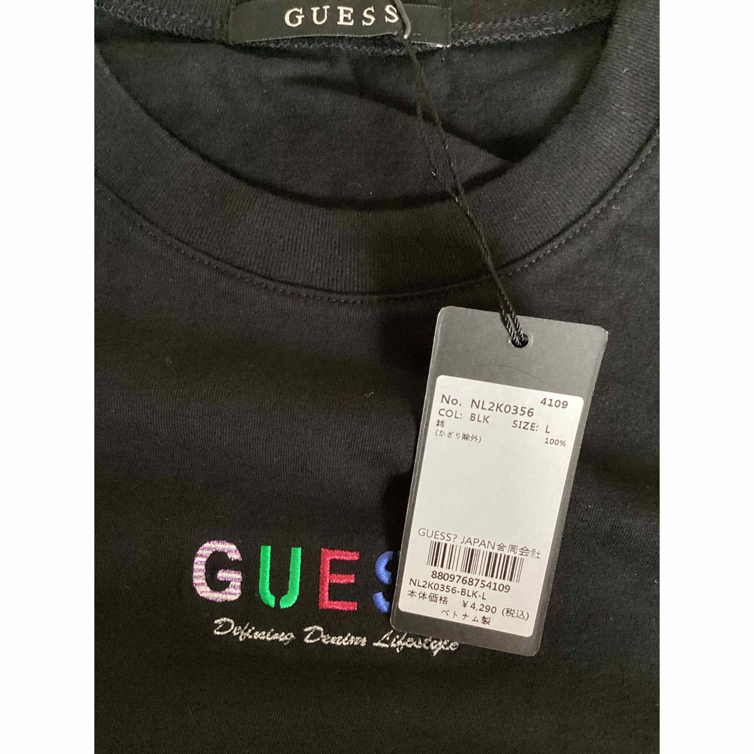 GUESS(ゲス)の新品未使用タグ付き　定価4290円　GUESS   ゲス　男女兼用　Tシャツ レディースのトップス(Tシャツ(半袖/袖なし))の商品写真