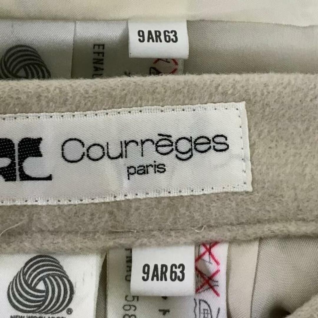 Courreges(クレージュ)のCOURREGES(クレージュ) スカートスーツ レディース - ベージュ 毛 レディースのフォーマル/ドレス(スーツ)の商品写真
