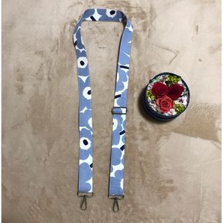 マリメッコ(marimekko)のマリメッコ    生地　ハンドメイド　2024ブルーグレー　ショルダーストラップ(キーホルダー/ストラップ)