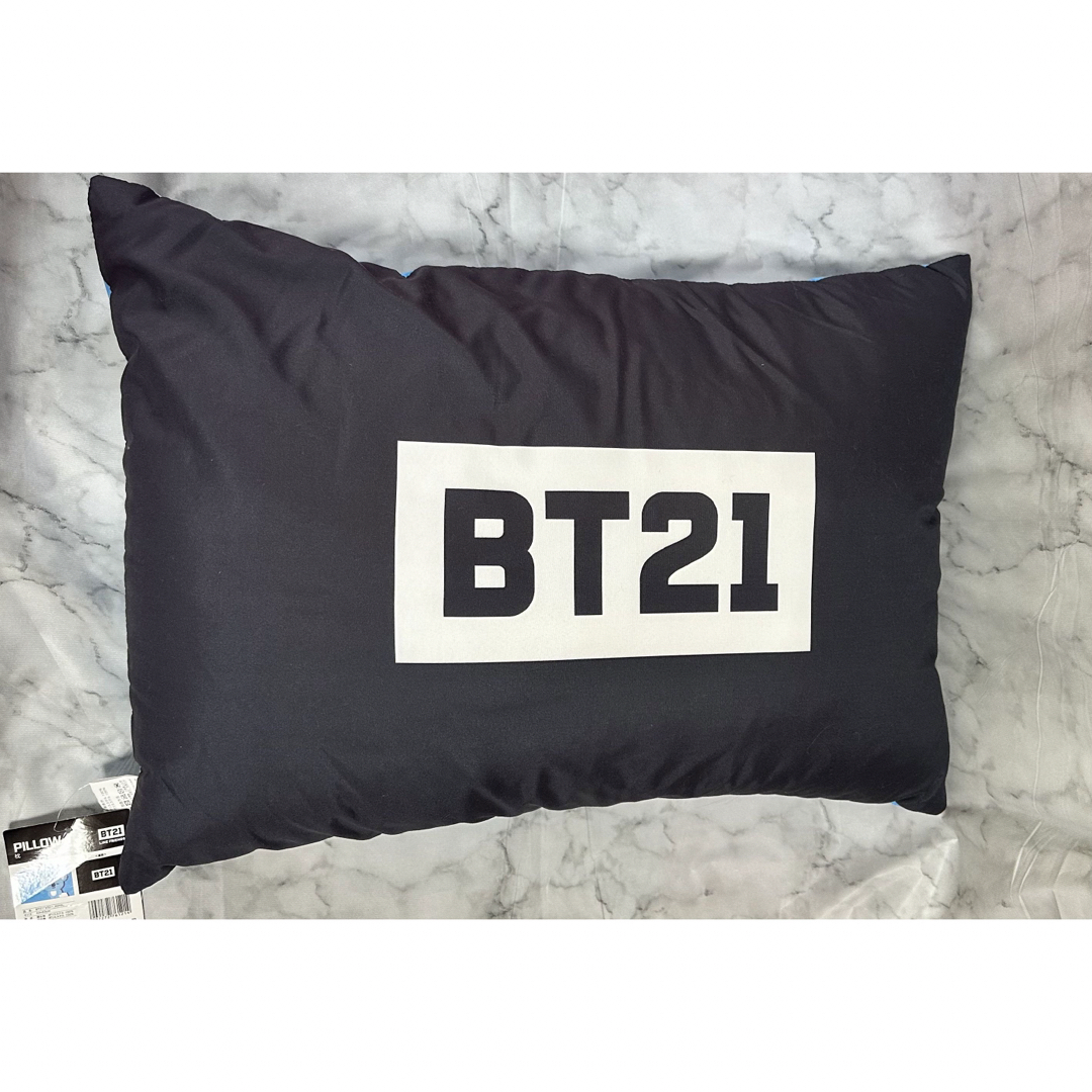 防弾少年団(BTS)(ボウダンショウネンダン)の【新品未使用】BT21  KOYA枕 エンタメ/ホビーのおもちゃ/ぬいぐるみ(キャラクターグッズ)の商品写真