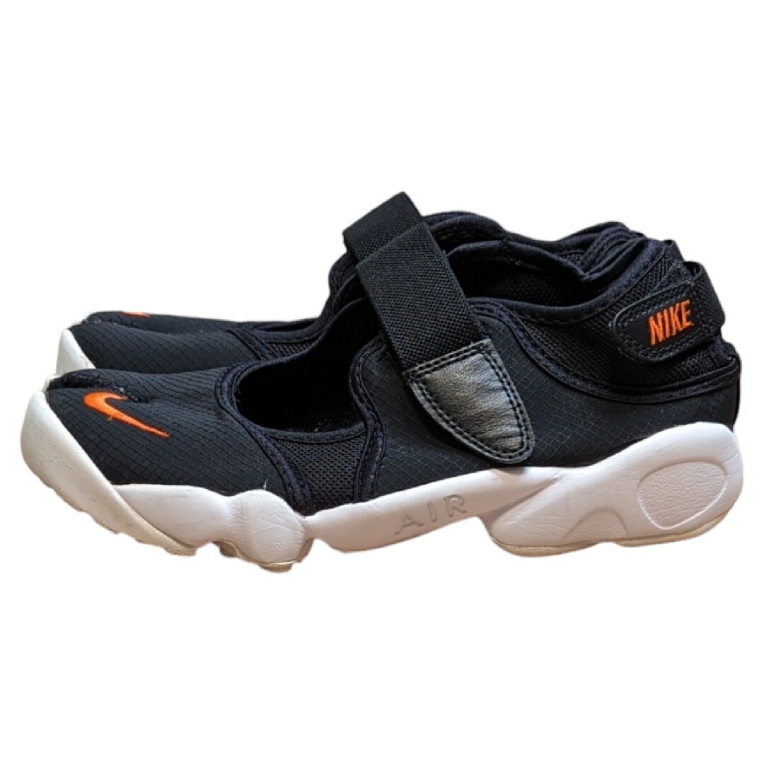 NIKE(ナイキ)のNIKE AIR RIFT ナイキ エアリフト 24cm ブラック オレンジ レディースの靴/シューズ(スニーカー)の商品写真