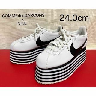 コムデギャルソン(COMME des GARCONS)の【美品】　コムデギャルソン NIKE 厚底　ホワイト　24 スニーカー(スニーカー)