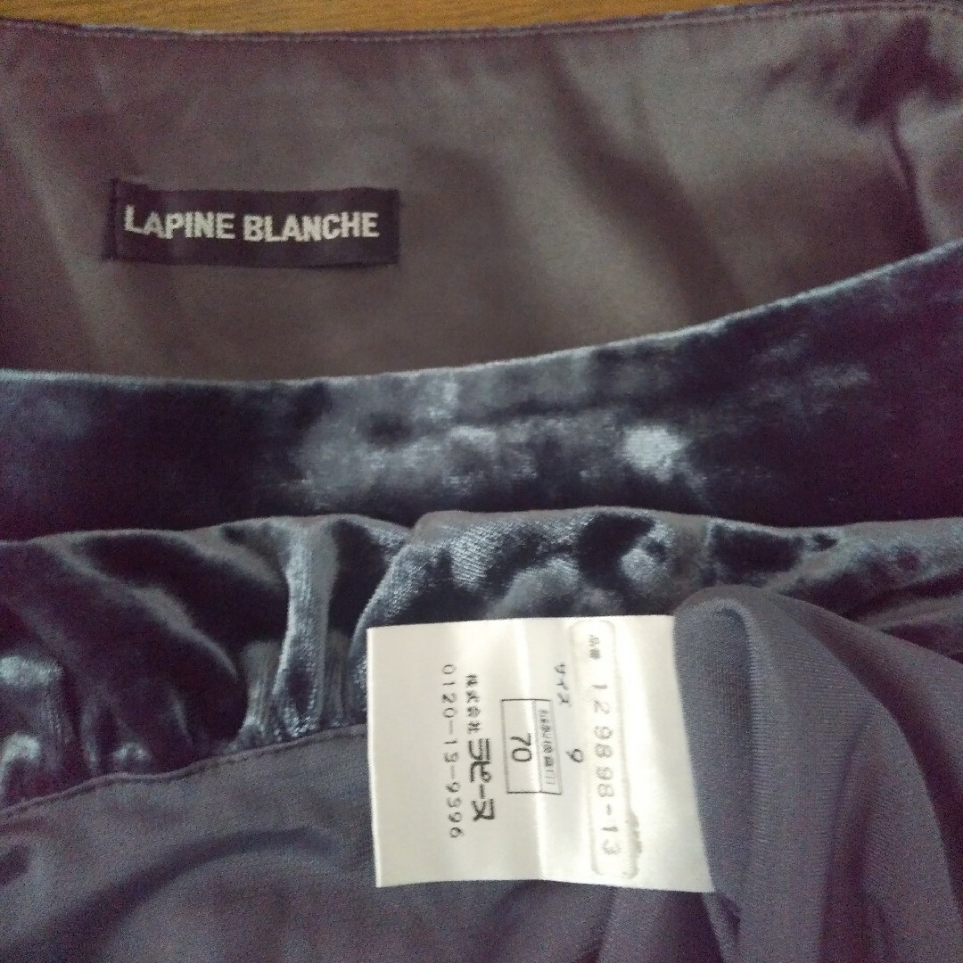 LAPINE BLANCHE(ラピーヌブランシュ)のラピーヌ スカート 9 ベルベット レディースのスカート(ひざ丈スカート)の商品写真