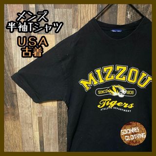 ブラック メンズ tシャツ L カレッジロゴ チームロゴ プリント 古着 半袖(Tシャツ/カットソー(半袖/袖なし))