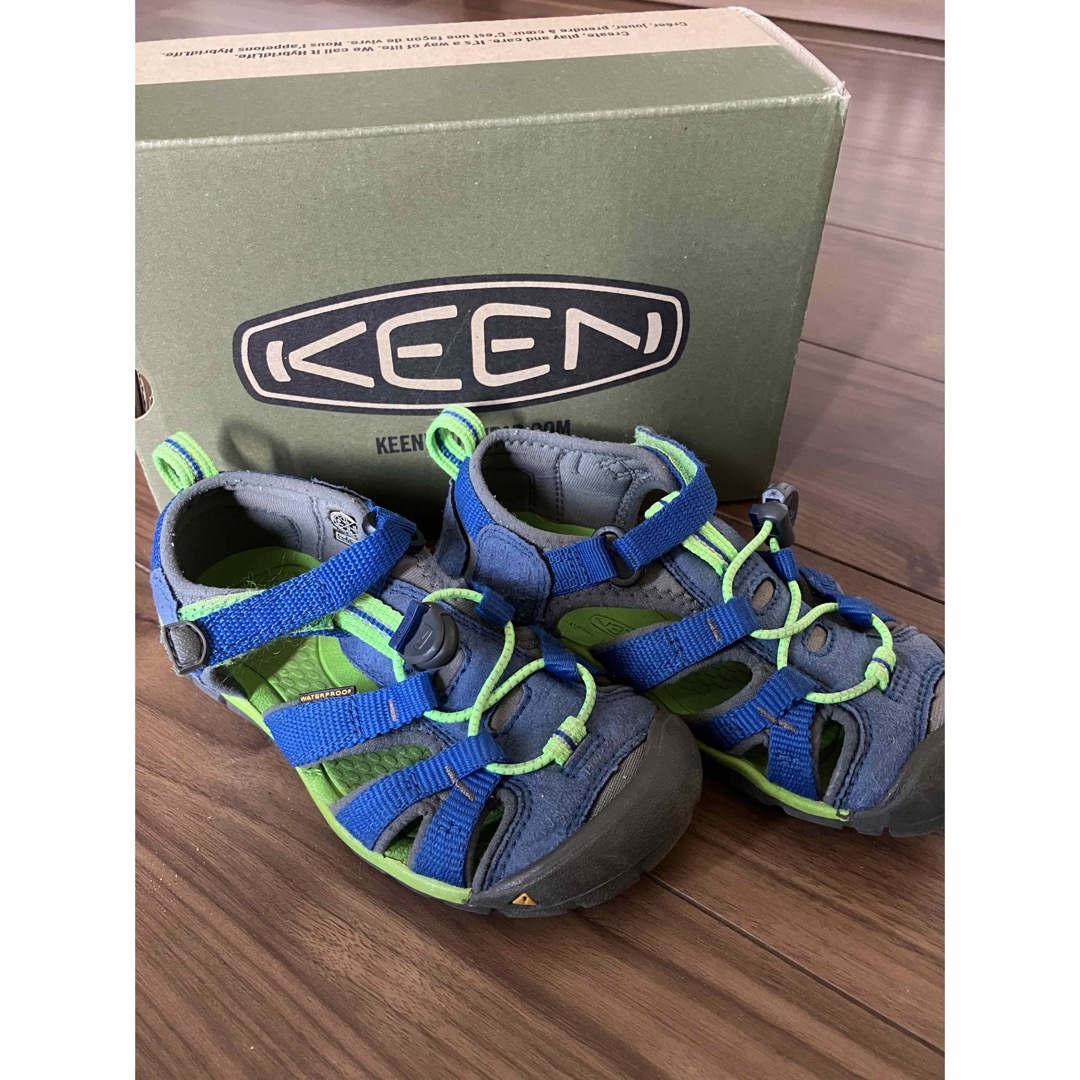 KEEN(キーン)のKEEN 18センチ キッズ/ベビー/マタニティのキッズ靴/シューズ(15cm~)(サンダル)の商品写真