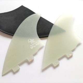 【専用】サーフィン フィン TWIN KEEL FIN クリア(サーフィン)