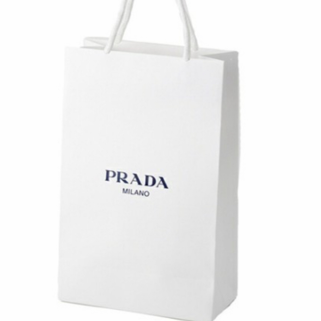 PRADA(プラダ)のプラダ　ショッパー　新品 レディースのバッグ(ショップ袋)の商品写真