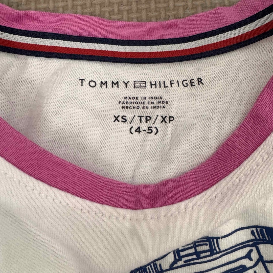 TOMMY HILFIGER(トミーヒルフィガー)のトミー　ロンT キッズ/ベビー/マタニティのキッズ服女の子用(90cm~)(Tシャツ/カットソー)の商品写真