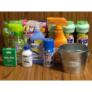 カオウ(花王)の【まとめ売り】掃除用洗剤とフローリングワックス11点 おまけ付き(洗剤/柔軟剤)