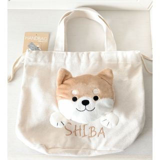 スリーコインズ(3COINS)の柴犬 犬 立体ぬいぐるみ付き ミニトートバック 巾着 2way 帆布 バッグ(トートバッグ)